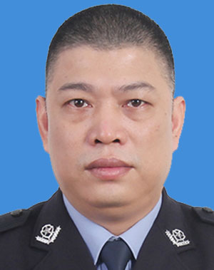 黄春响.jpg